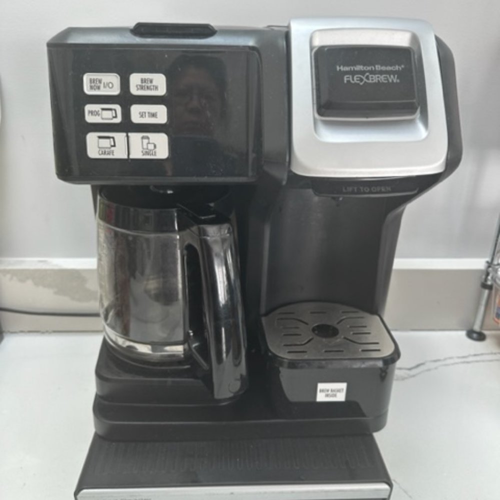HAMILTON BEACH FLEX BREW - Single Serve & 12 cup Brewer  K Compatible